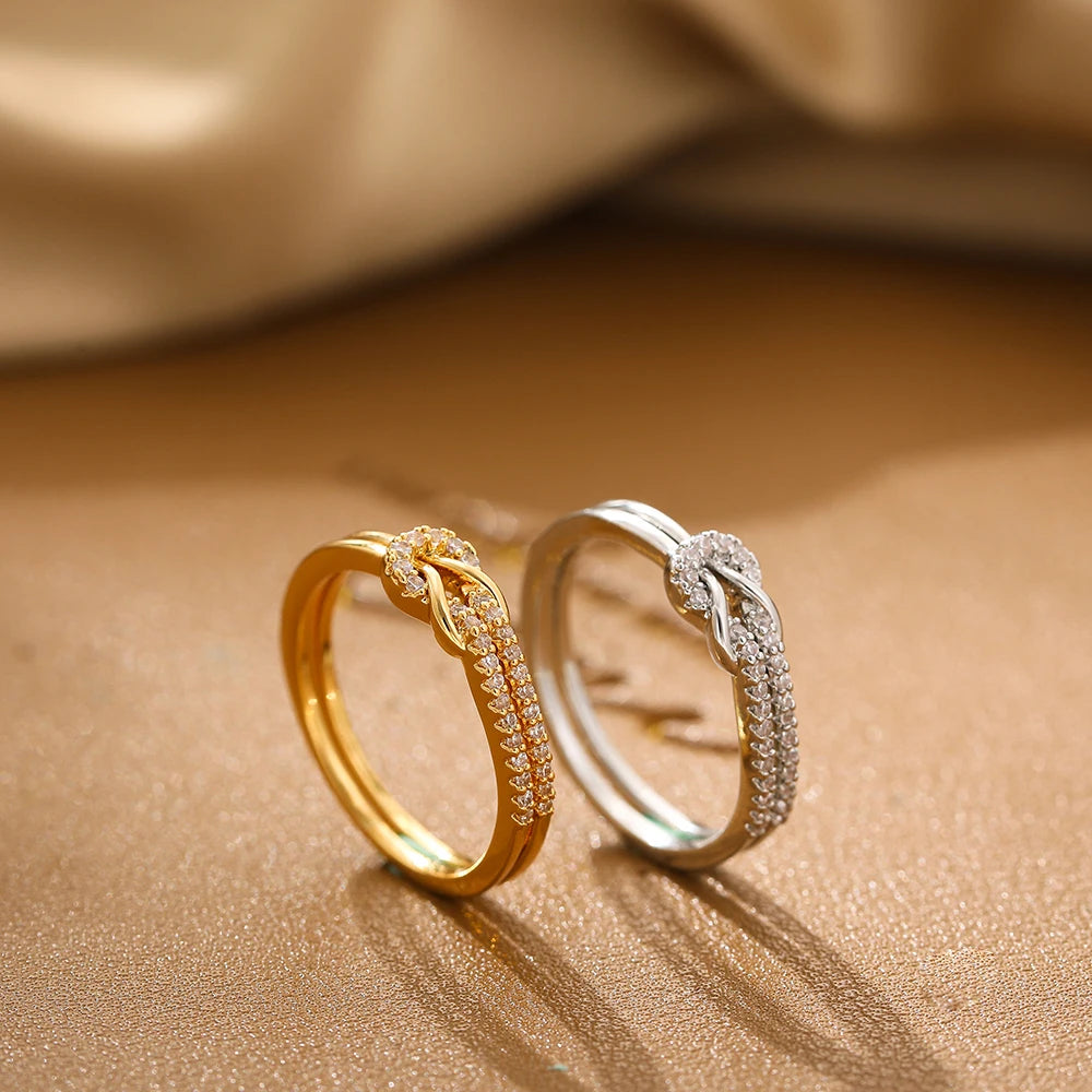 Anillo doble nudo geométrico con circonita para pareja y novia