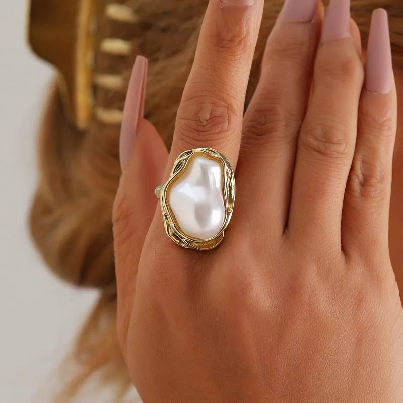 Anillo abierto vintage con perla blanca e incrustación de estrella de mar 2025