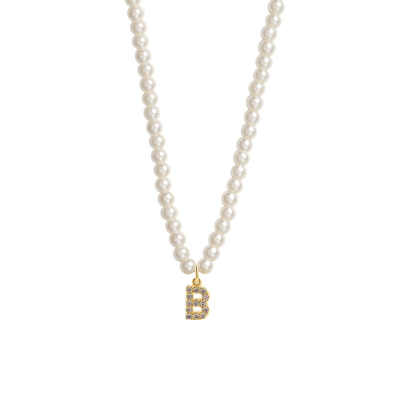 Collar gargantilla con perlas e inicial personalizada para mujer