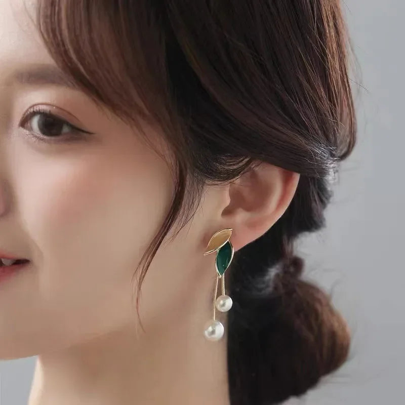 Pendientes Elegantes con Perlas y Borlas Hoja Mujer Moda 2023