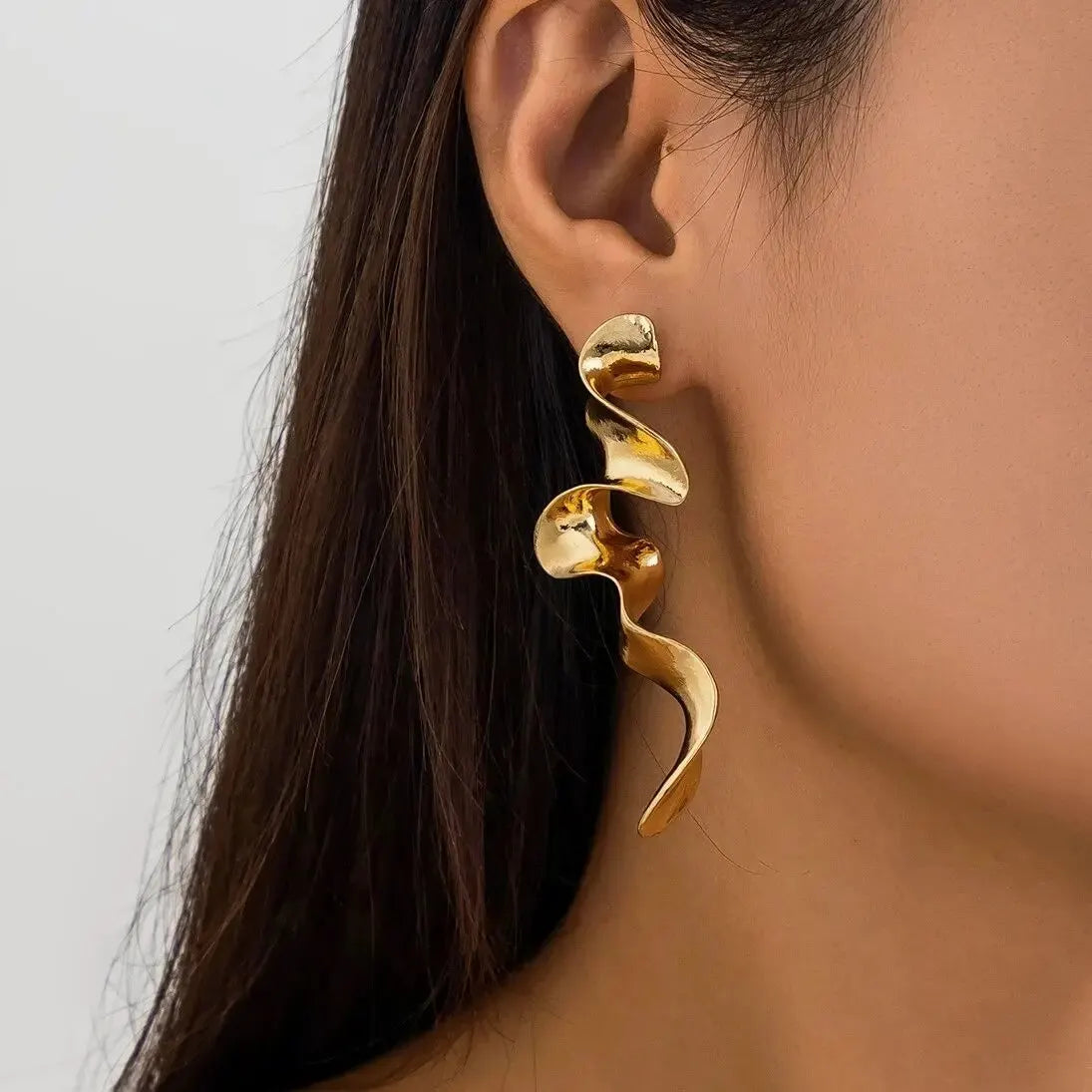 Pendientes Largos Irregulares con Borla Dorada Vintage Hip Hop