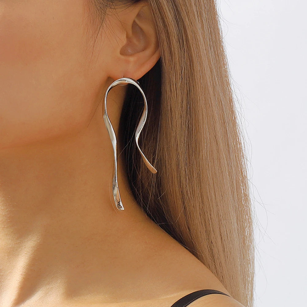 Pendientes Largos Irregulares de Línea Asimétrica para Mujer